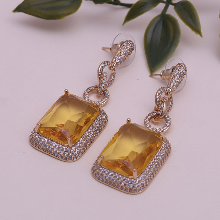 SANSI MAYO Golden Sunburst Huggie Earrings