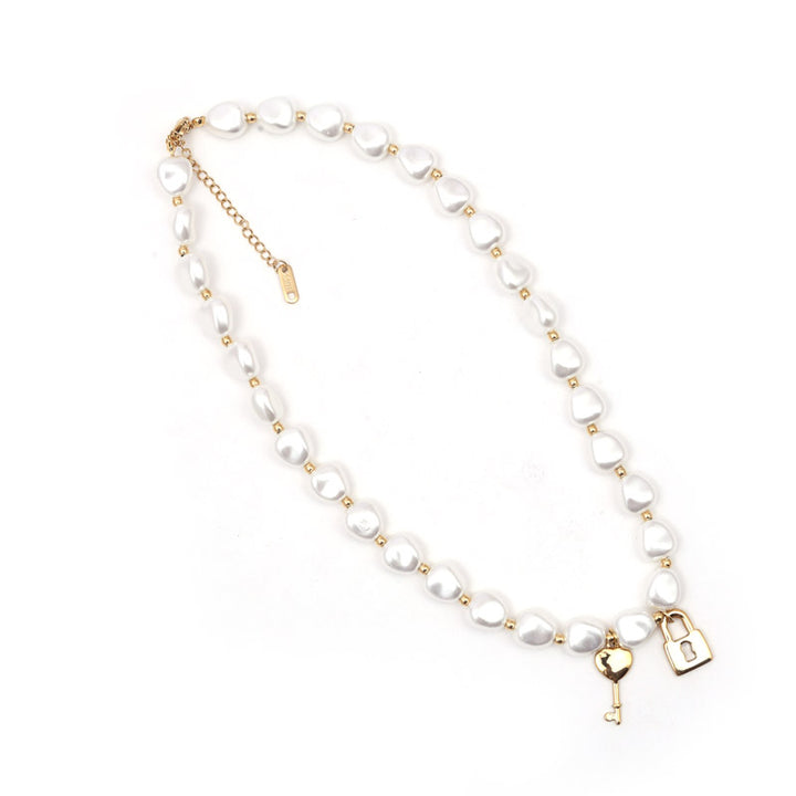 Sansi Mayo Lock & Key Pearl Necklace