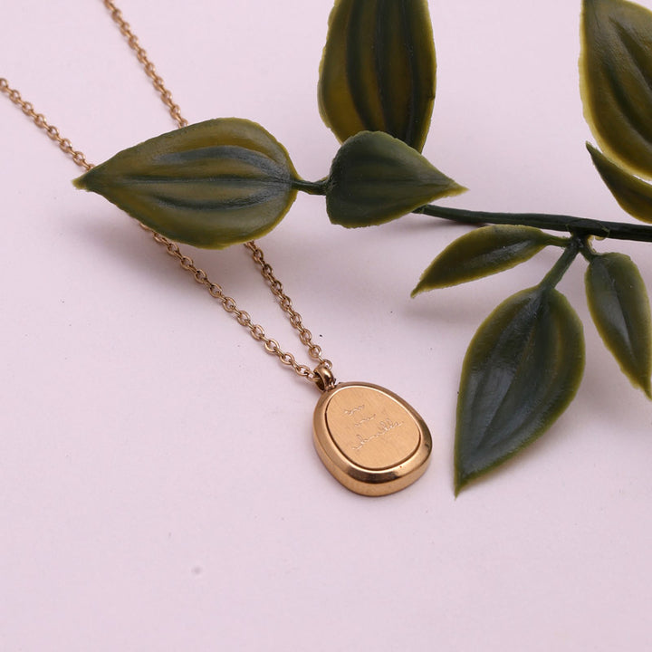 SANSI MAYO Classic Gold-Plated Round Pendant Necklace